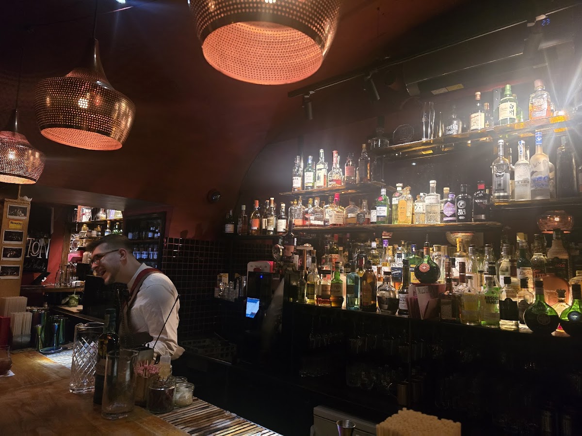 Boutiq' Bar, Budapest