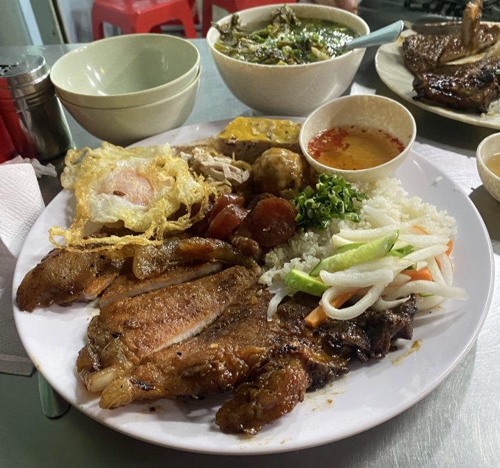 Cơm Tấm Ba Ghiền, Saigon