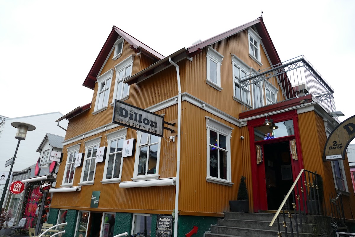 Dillon Whiskey Bar — photo 6