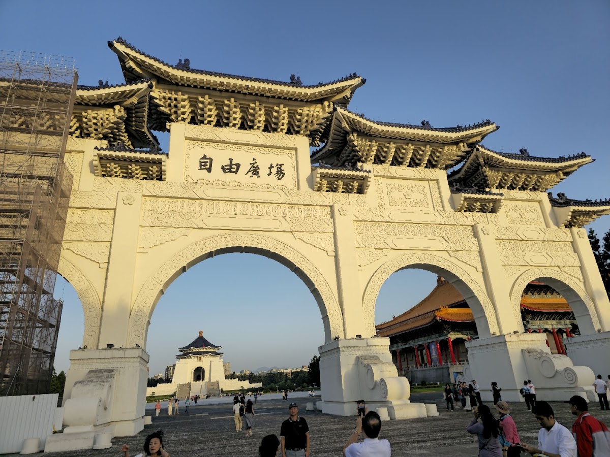 Chiang Kai-shek Memorial Hall — photo 2