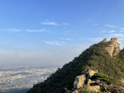 Wanderung im Bukhansan-Nationalpark