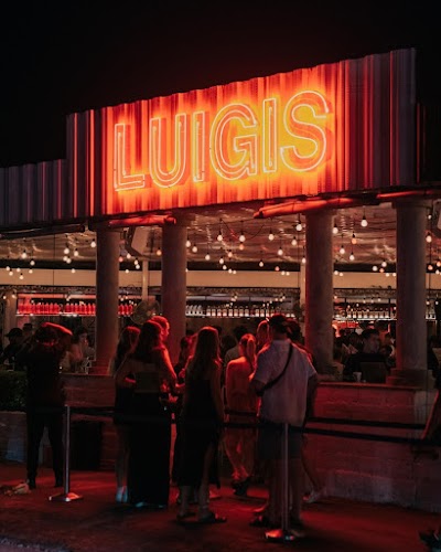 Luigi's Hot Pizza
