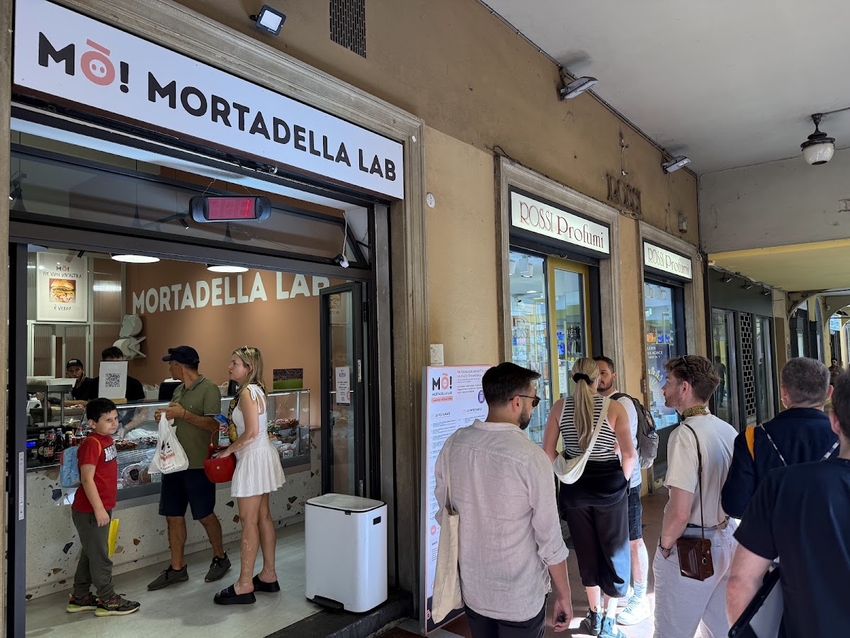 Mo Mò, Bologna