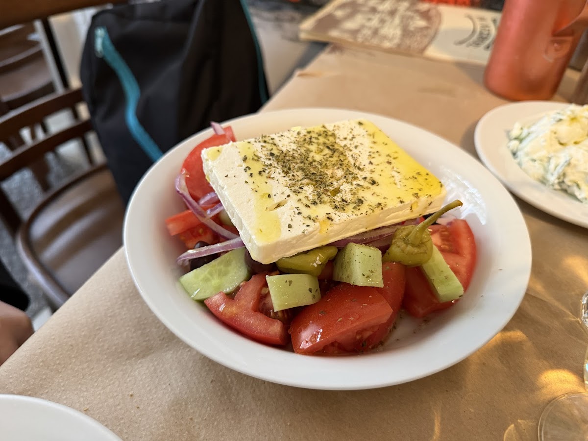 Ouzeri Lesvos — photo 2
