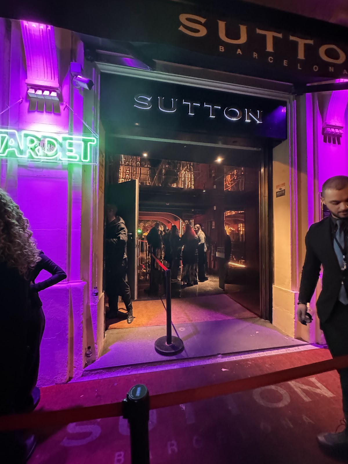 Sutton Club — photo 2