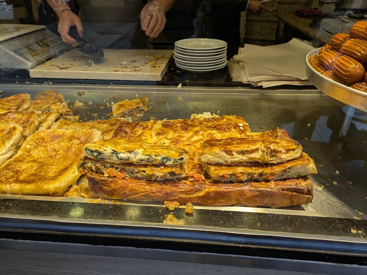 Tarihi Kemeraltı Börekçisi — photo 2