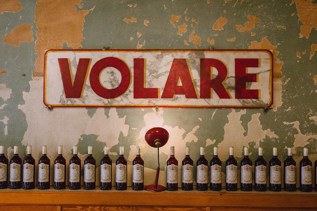 Volare, Bologna