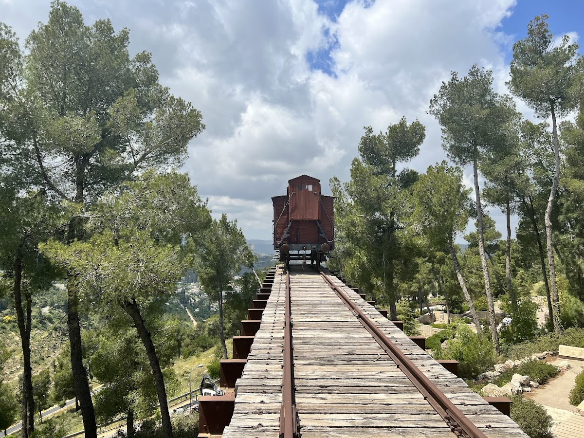 Yad Vashem — photo 2